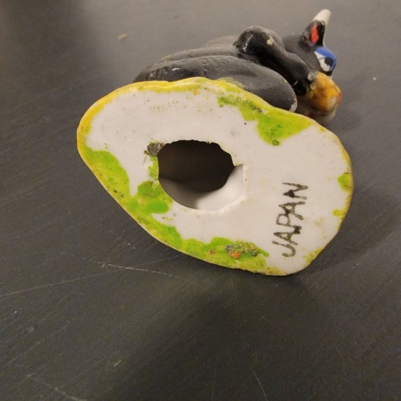 Porcelain Bisque Antique Cow Black Yellow Japan Free Standing Miniature Figurine - Picture 7 of 7